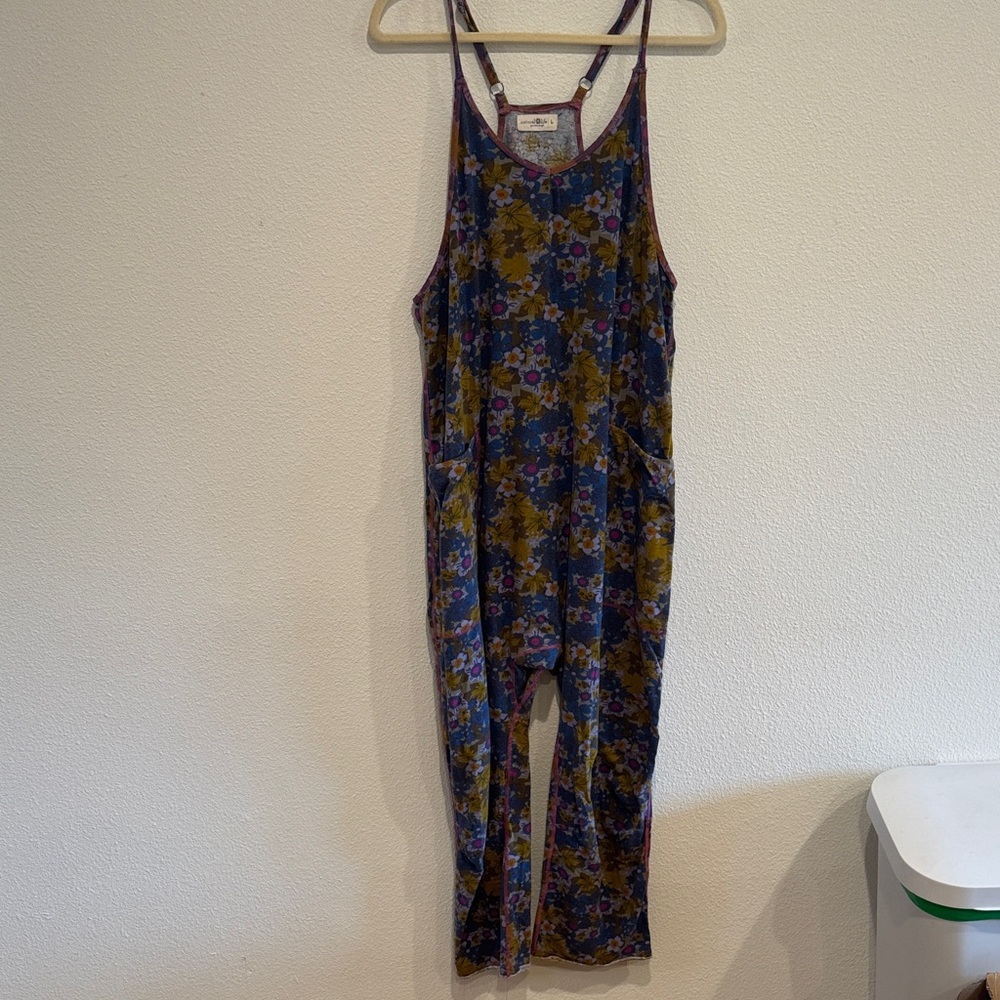 Natural Life Blue and Purple Floral Top